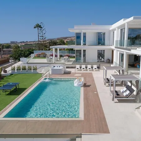 Karat Royal White Villa Costa Adeje (Tenerife)