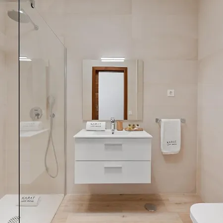 Karat Royal White Villa *